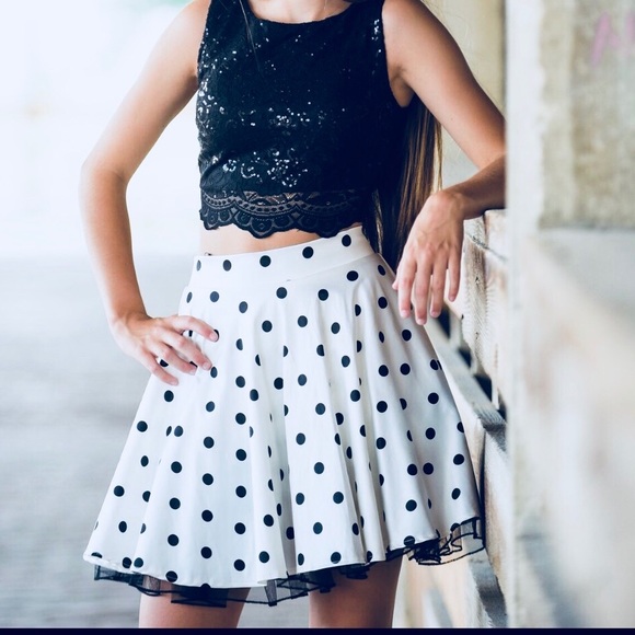 BLACK AND WHITE POLKA DOT DRESS - Picture 2 of 2